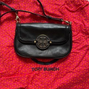 Black Tory Burch crossbody
